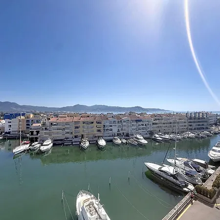Apartmán Club Nautic-17 By Interhome