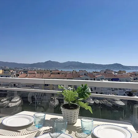 Club Nautic-17 By Interhome Empuriabrava