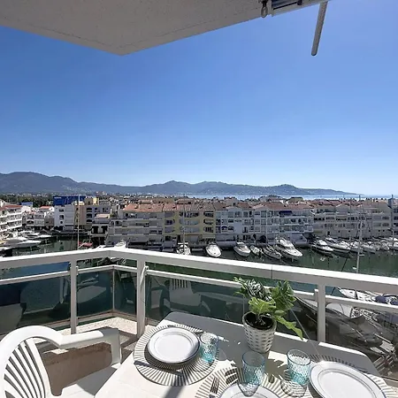 Club Nautic-17 By Interhome * Empuriabrava